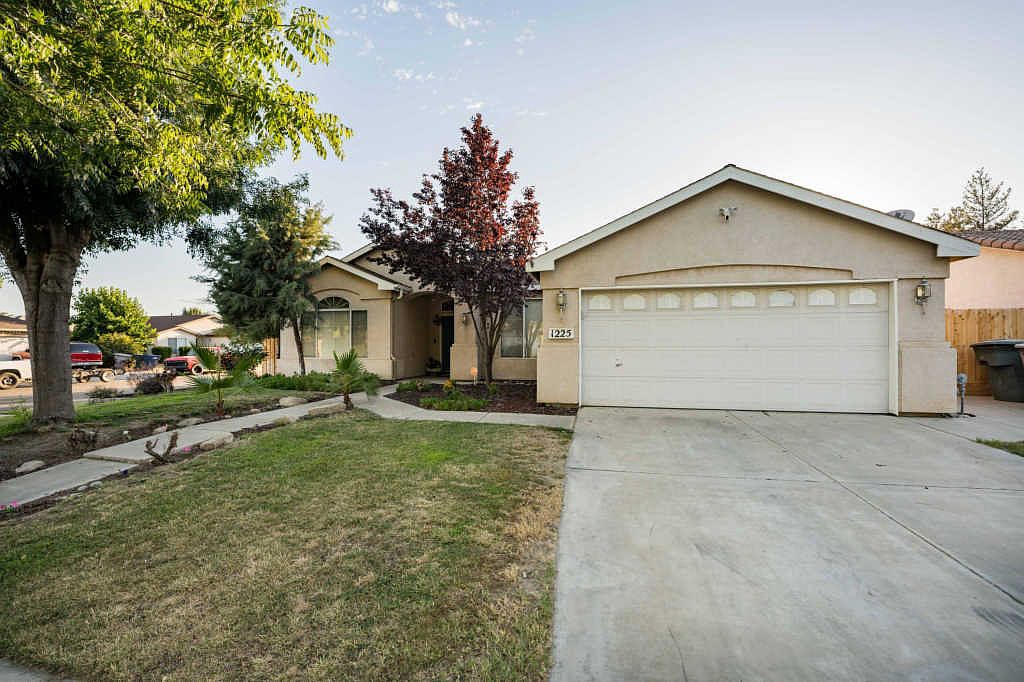 1225 Lampe St Tulare Ca Zillow