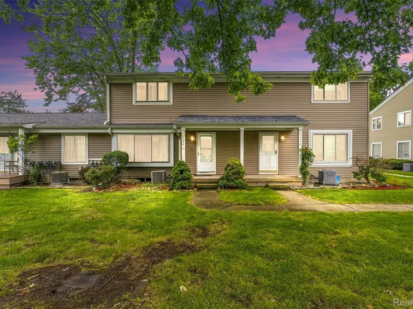 1134 Leisure Dr, Flint, MI 48507