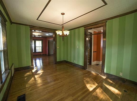 4th image of 701 N Preston St