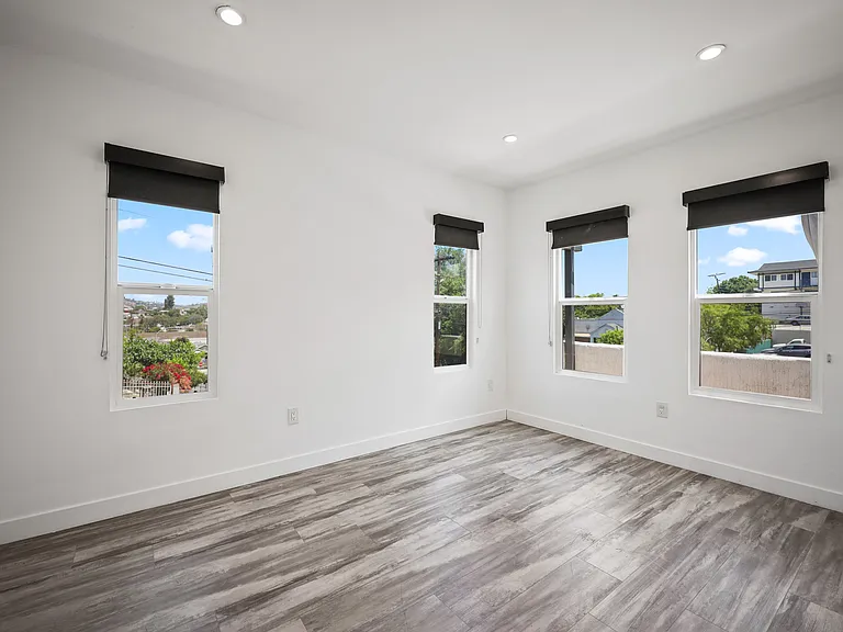 1023 Tremont St #D — Photo 14