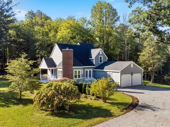 2 Pinewood Trail, Deep River, CT 06417