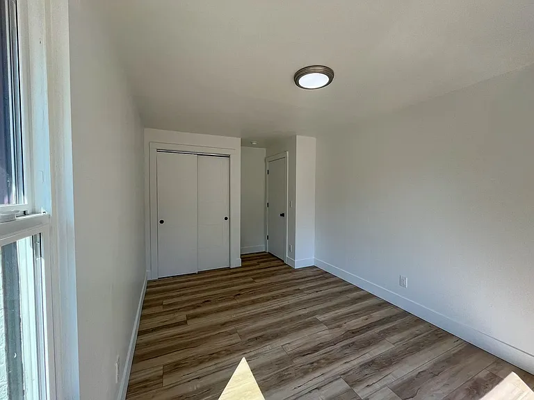 315 NE 148th Ave — Photo 6