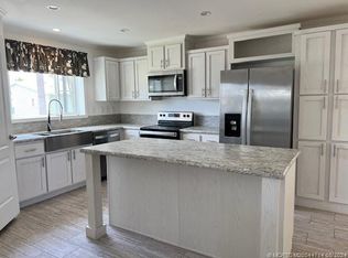 4237 72nd St N, Riviera Beach, FL 33404