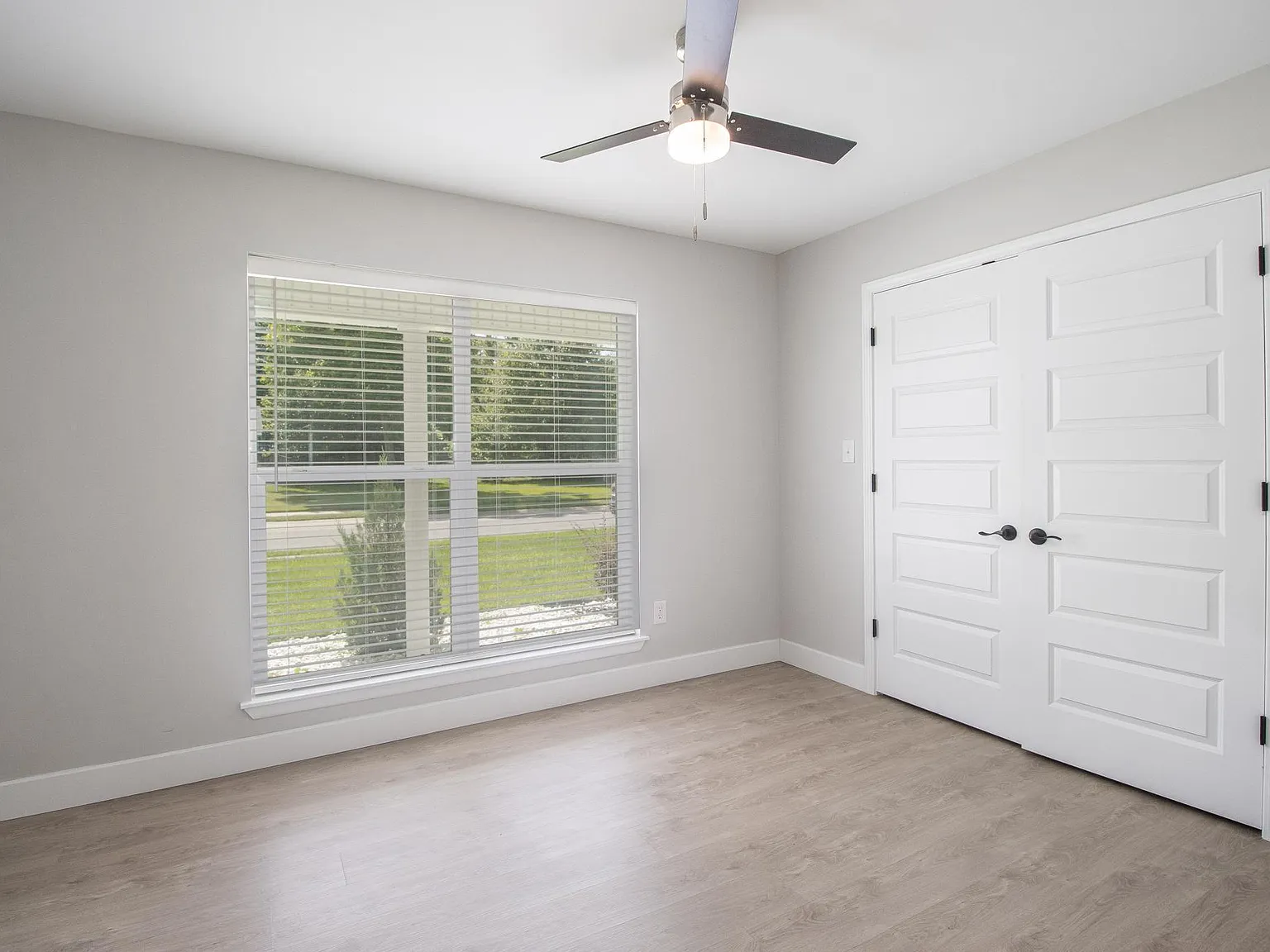 282 McCool St - 1 — Photo 3