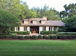18074 Woodland Dr, Fairhope, AL 36532