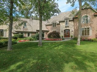 1230 Ash Lawn Dr, Lake Forest, IL