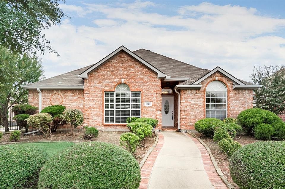 1st image of 1023 Lauren Ln