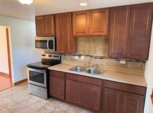 (Undisclosed Address), Brookfield, IL 60513