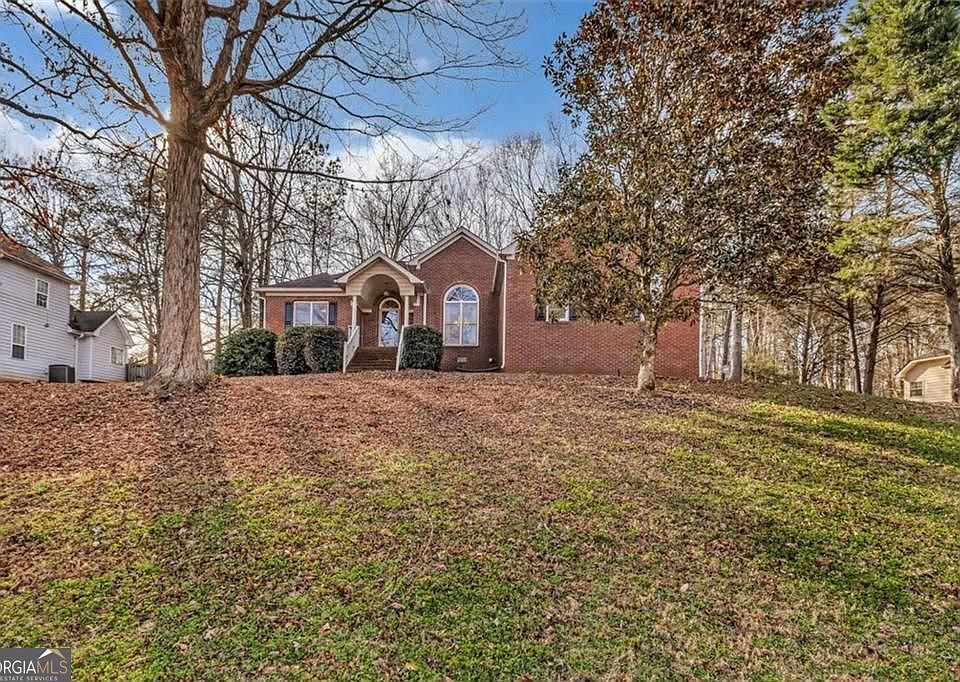 1st image of 111 Overlook Heights Way