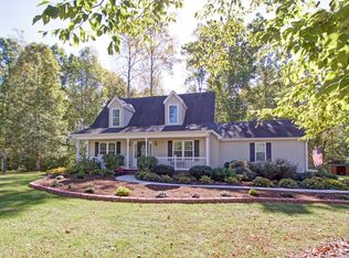 7402 Fairhaven Rd, Greensboro, NC 27455