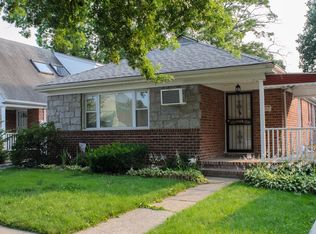7836 Springfield Blvd, Oakland Gardens, NY 11364