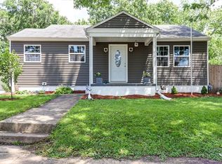 808 S New St, Champaign, IL