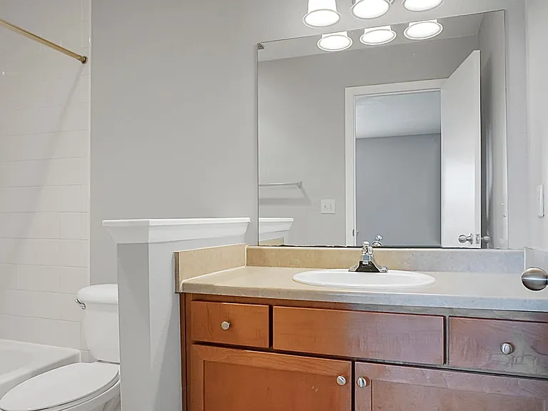 273 Alexandra Dr #11 — Photo 31