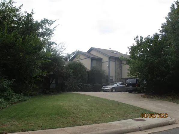 1500 Nightingale Ln, Edmond, OK 73034