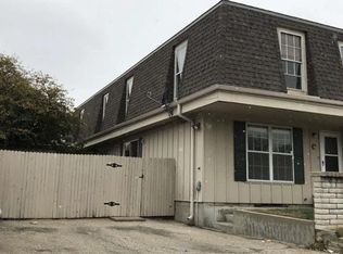 2650 SW Arrowhead Rd #C, Topeka, KS 66614