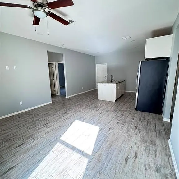 1304 W Heritage Dr — Photo 4