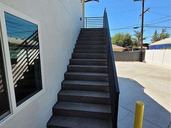 3rd image of 8323 Quartz Ave #1/2