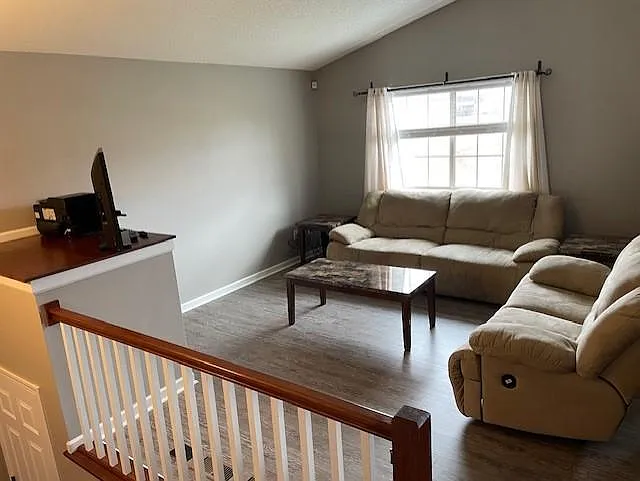 12155 Hupp St NE — Photo 2