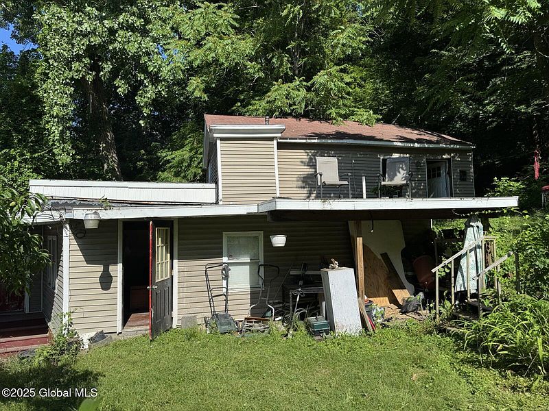 3rd image of 107 Old Mill Street