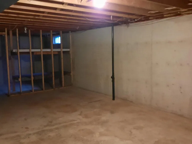Lower Level extra space