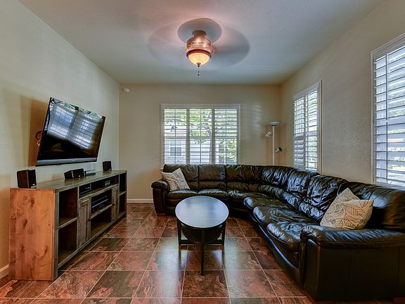 3rd image of 71 Chambord Way