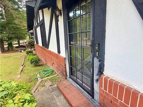 3rd image of 8943 Gatewood Cir