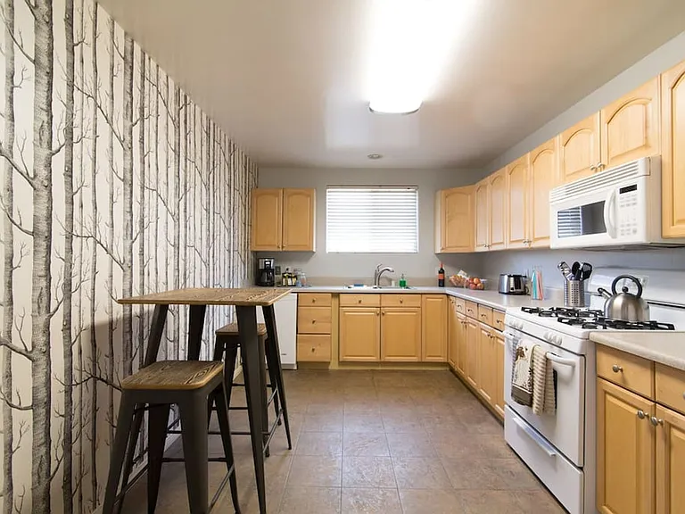 1703 Logan Ave #C — Photo 1