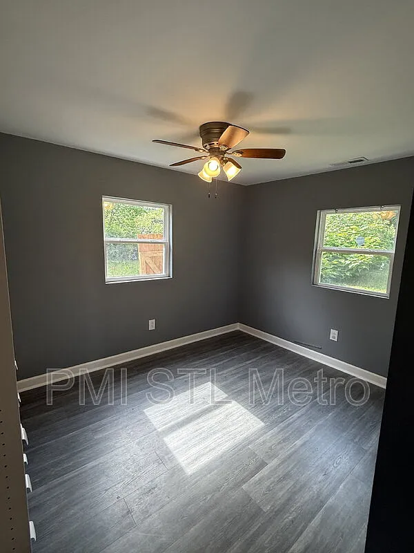 3 bed, 1.0 bath, 875 sqft, $1,495 — Photo 4