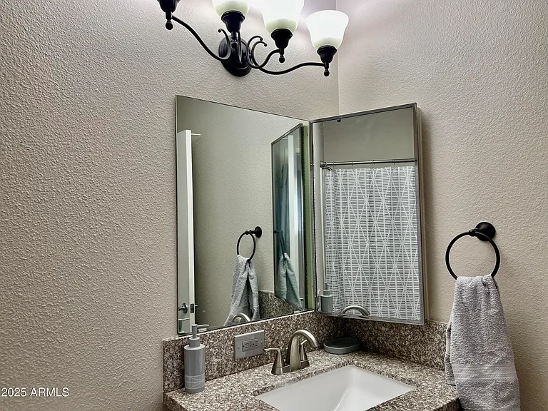 14404 N Boxwood Ln — Photo 14