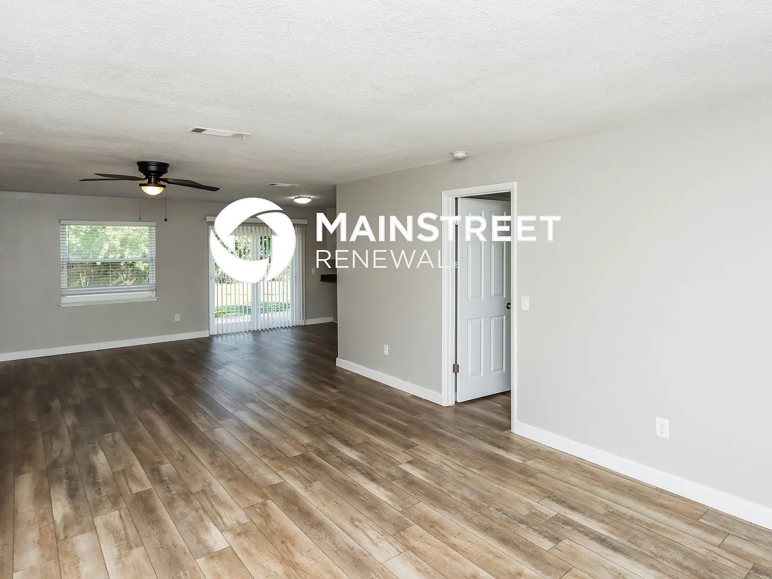 831 Airoso Rd S E — Photo 4