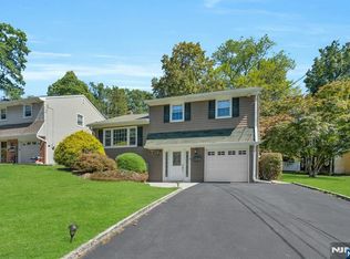 199 Island Rd, Mahwah, NJ 07430