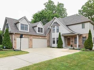 621 S Charlotte St, Lombard, IL