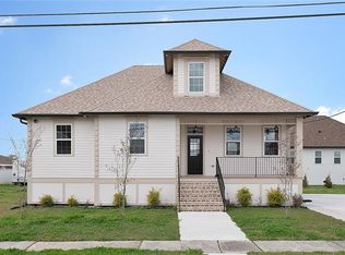 3912 Mumphrey Rd, Chalmette, LA 70043