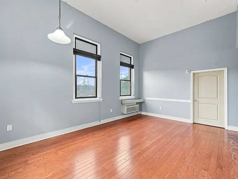 171 Grape St — Photo 7