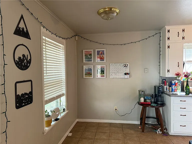 1403 Village Dr — Photo 13