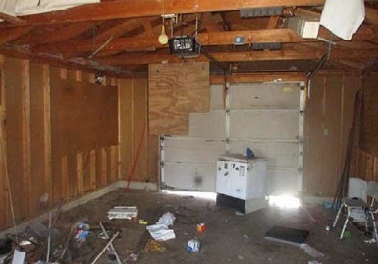 5th image of 102 N Gladstone Ave