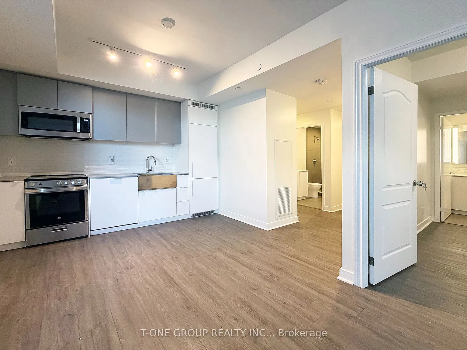 XO Condos — Photo 3