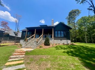 205 Waters Edge Dr, Dadeville, AL 36853