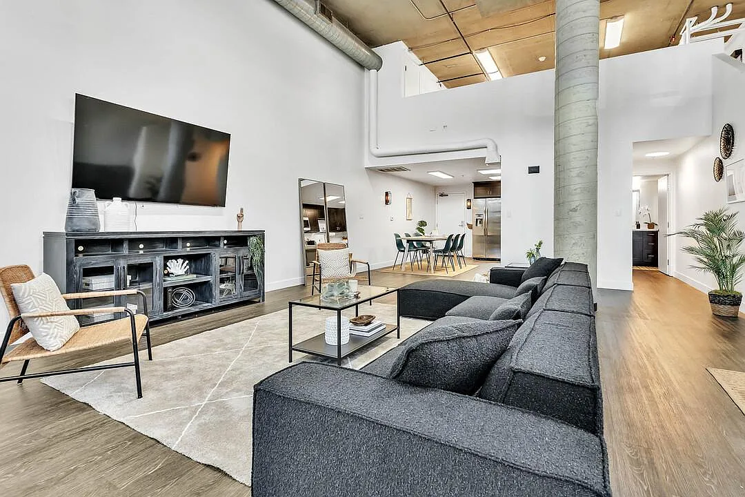 1 bed, 1314 sqft, $3,595 — Photo 4