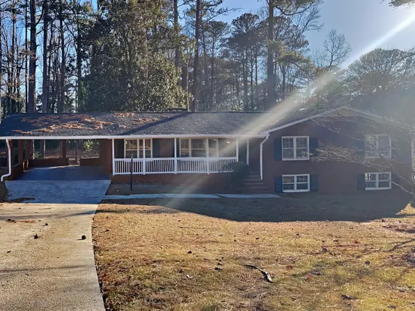 2644 Mayflower Rd, College Park, GA 30337