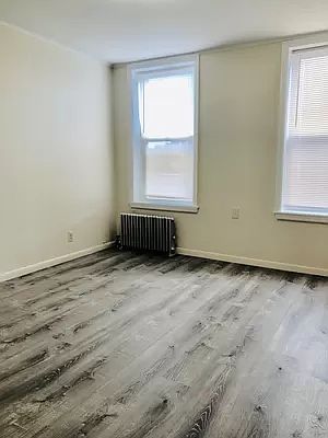 4th image of 25-34 32nd St