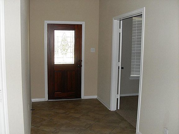 A 2 story entry with lots of natural light