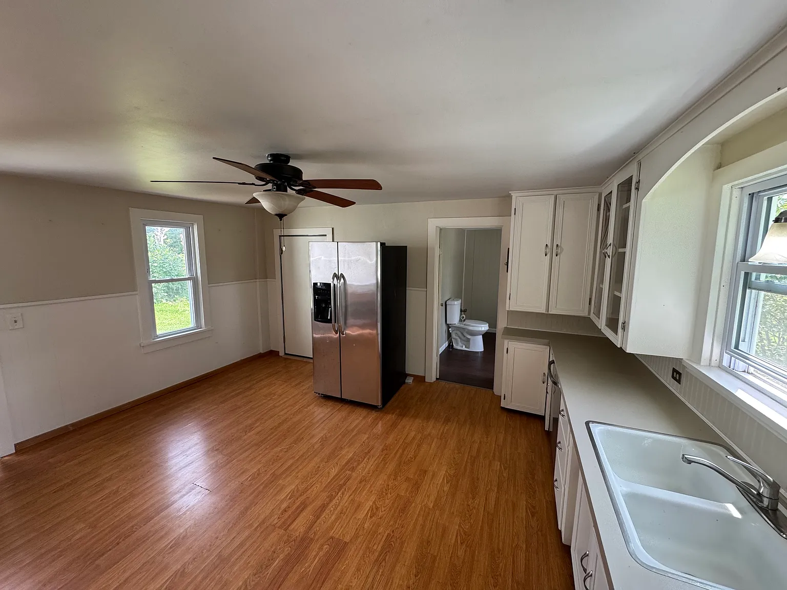 3 bed, 1365 sqft, $1,800 — Photo 2
