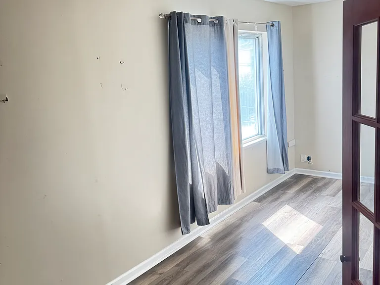 49 Bloomingdale Ave #3 — Photo 7