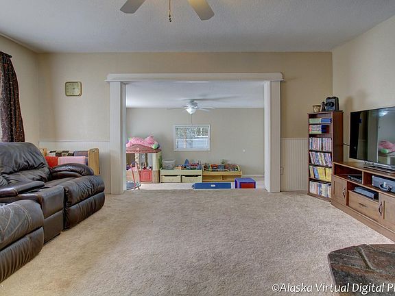 5th image of 16529 Carla St