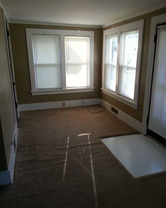 1st image of 301 W Merry Ave