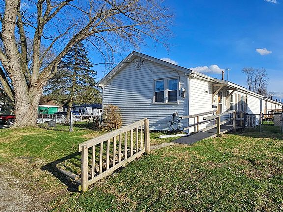 3rd image of 301 Witte St