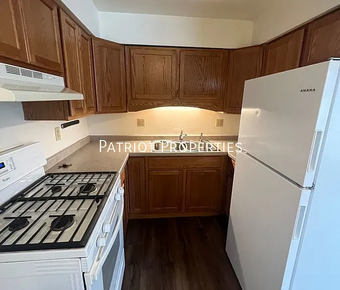 377 Clark St #3 — Photo 3