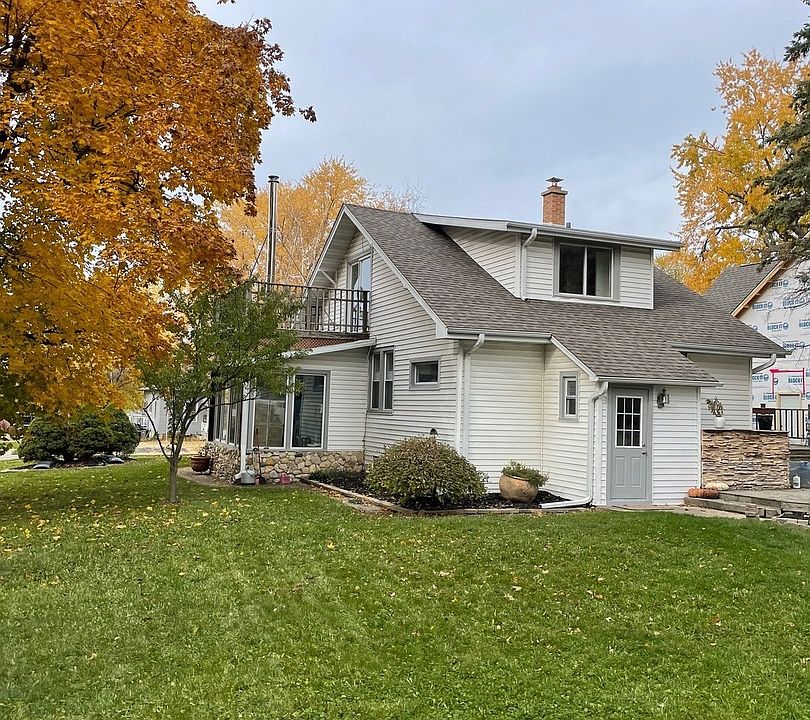 1067 Spafford St, Antioch, IL 60002 Zillow