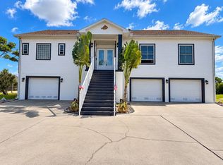 914 Birdie Way, Apollo Beach, FL 33572